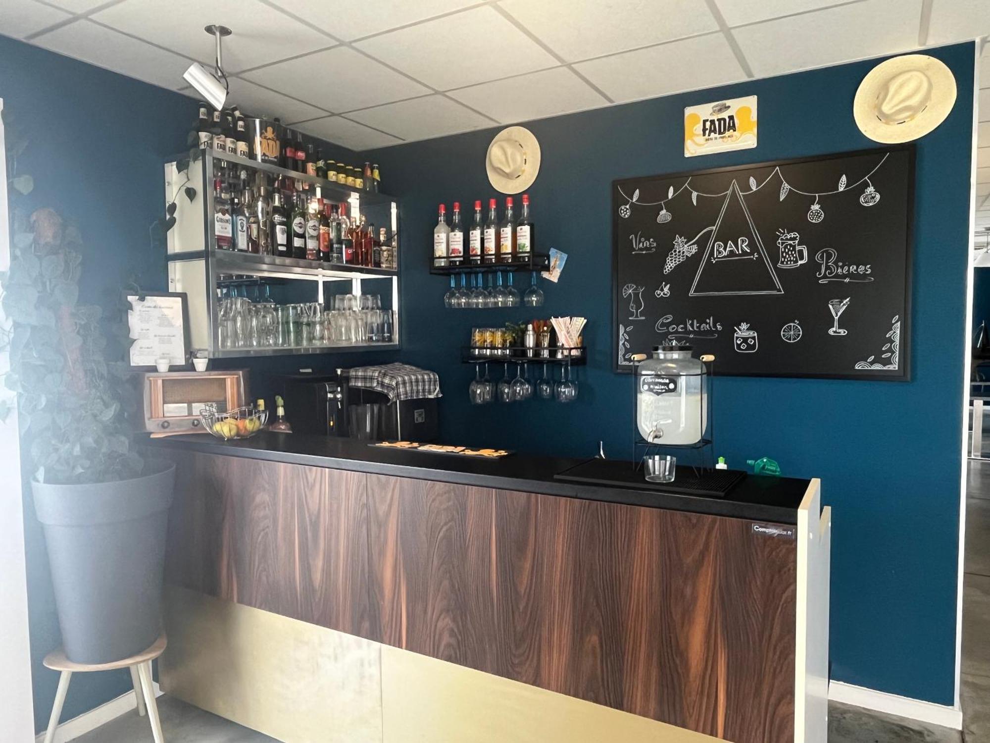 Hotel Caiman Pierrelatte Dış mekan fotoğraf